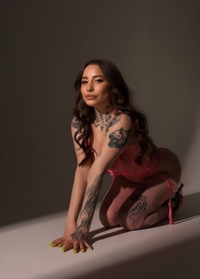 Проститутка Афина